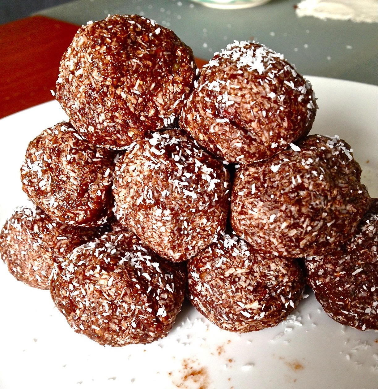 Raw Cocoa Protein Balls: No Sugar, No Butter, No Gluten