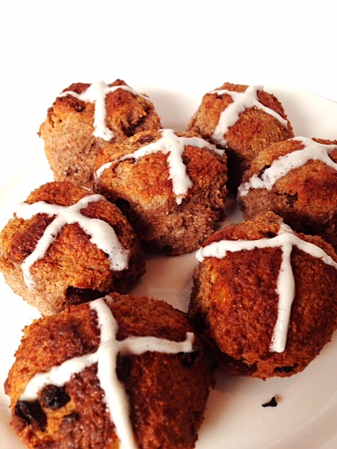 Gluten, Dairy and Sugar Free Hot Cross Buns